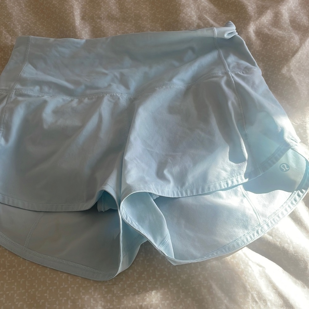 light blue high rise 2.5 inch size 4 lululemon speed up shorts